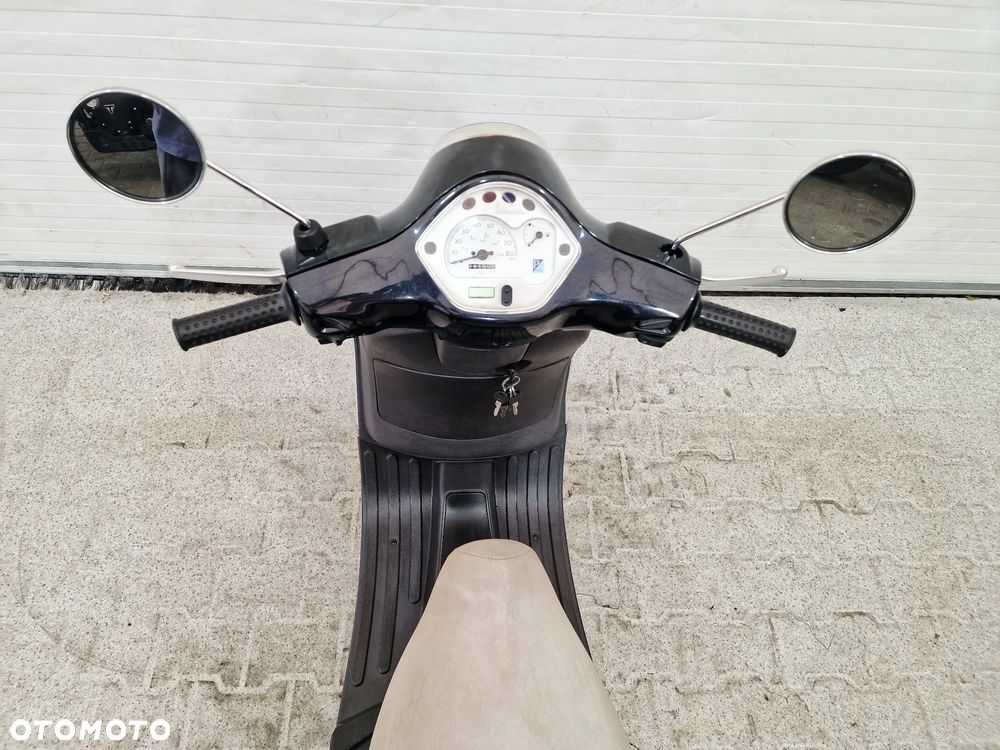 Piaggio Vespa - 29