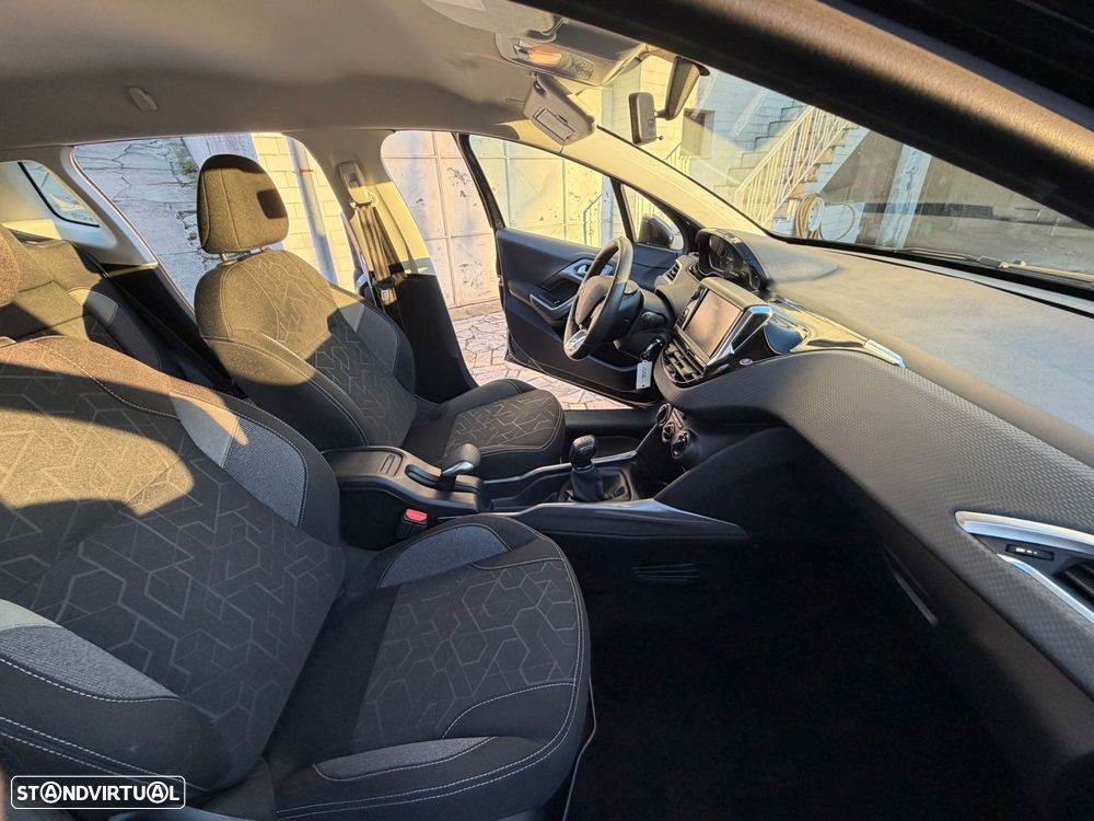 Peugeot 2008 1.2 PureTech Active - 6