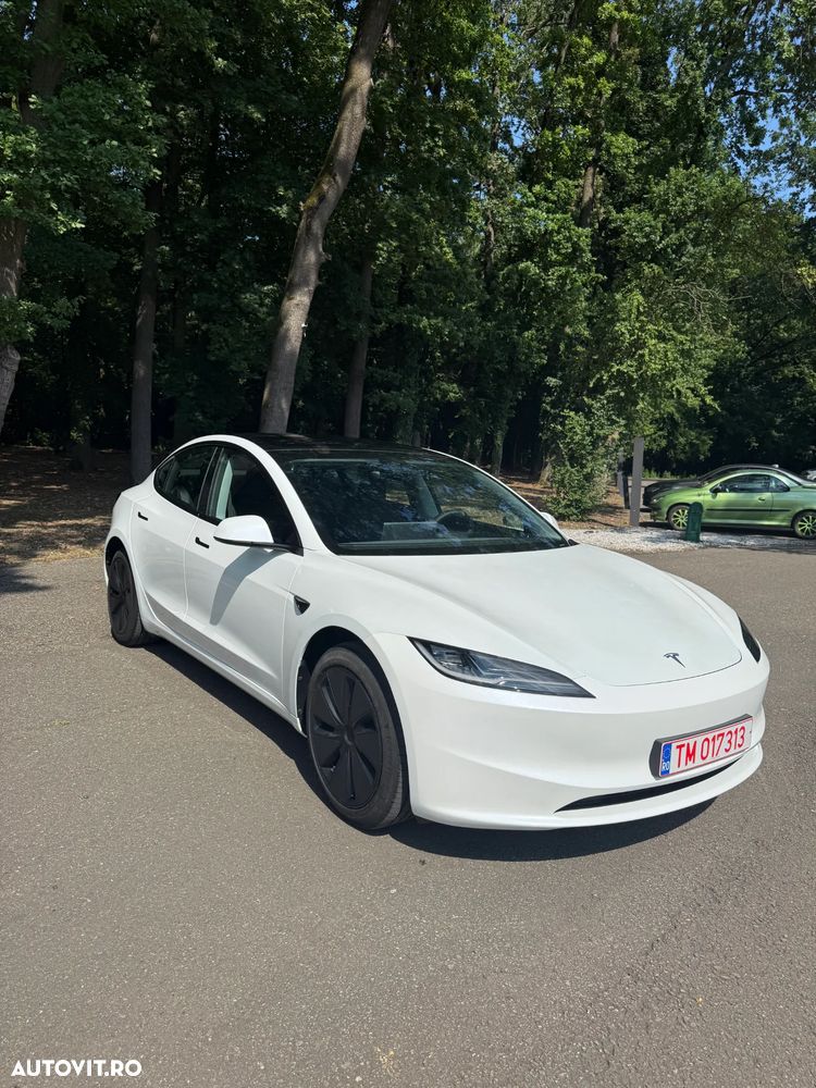 Tesla Model 3 RWD - 4