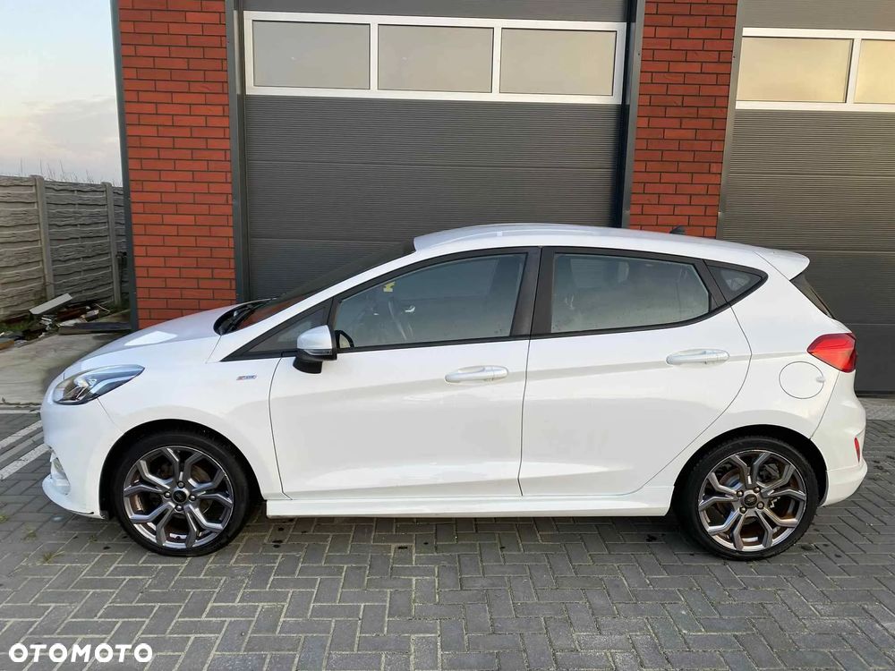 Ford Fiesta 1.5 TDCi S&S ST-LINE - 34