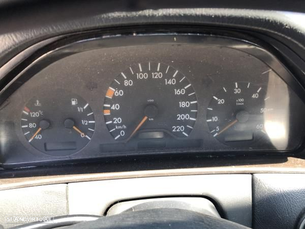 Para Peças Mercedes-Benz E-Class (W210) - 6