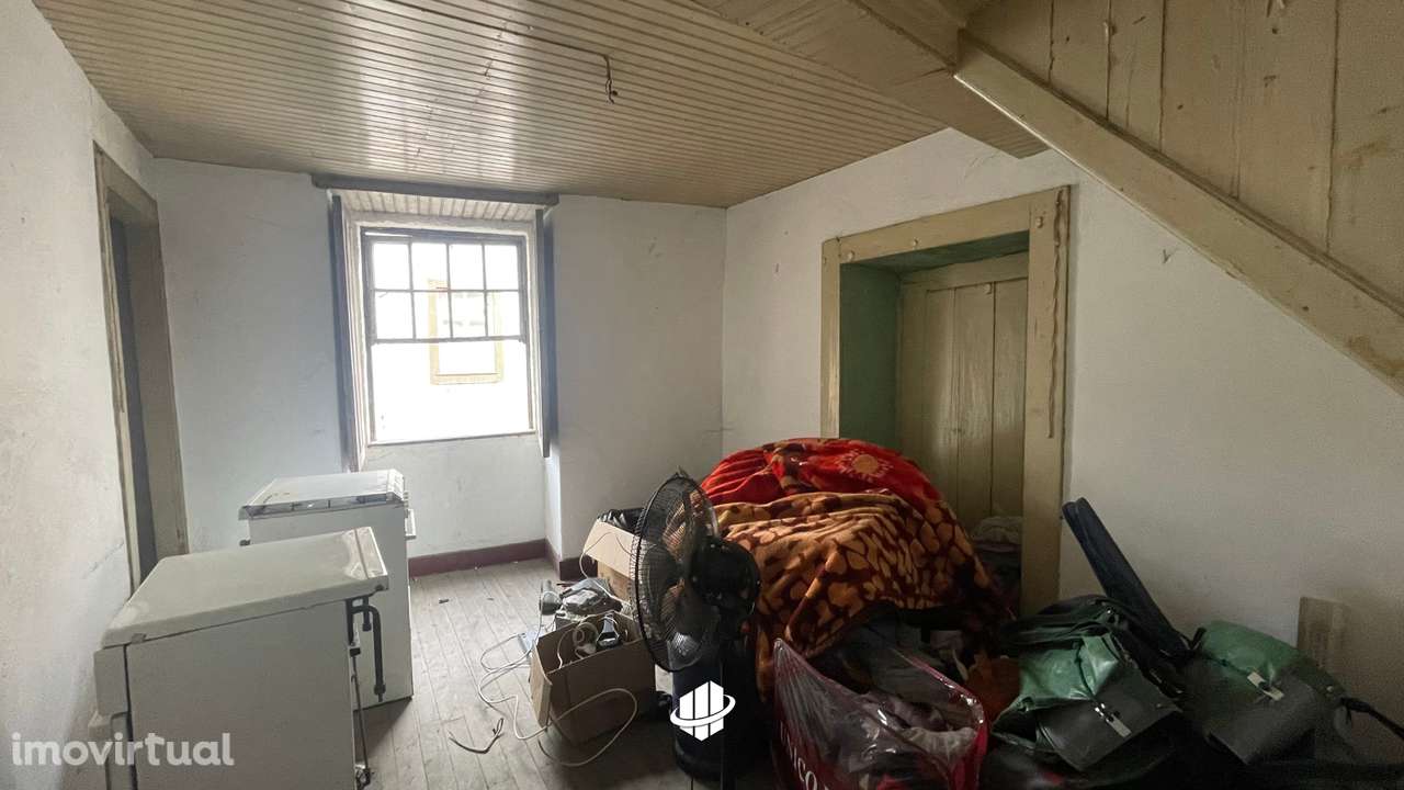 Moradia T4 | 2 Acessos [nº24 e 26] | Prédio em Prop. Total - Grande imagem: 5/12