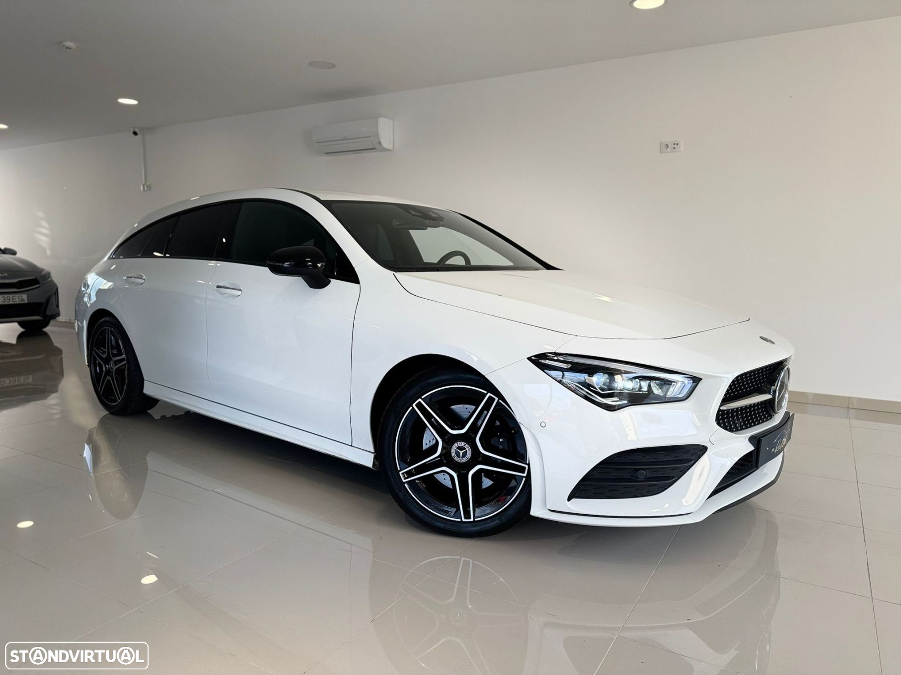 Mercedes-Benz CLA 220 - 26