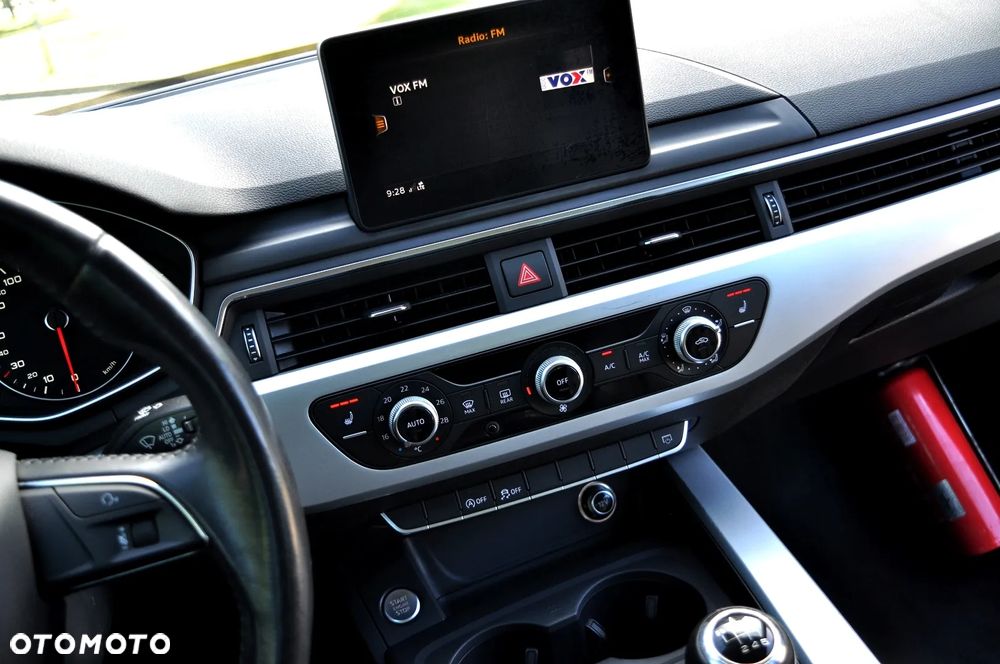 Audi A4 Avant 2.0 TDI Design - 26