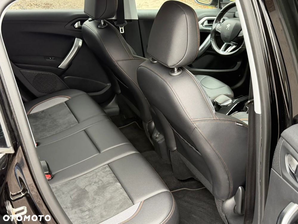 Peugeot 2008 1.2 Pure Tech Crossway S&S - 27