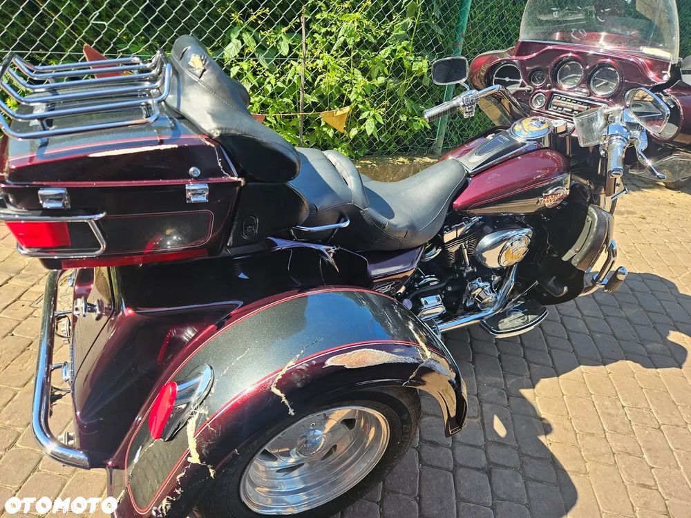 Harley-Davidson FLH Electra Glide - 27