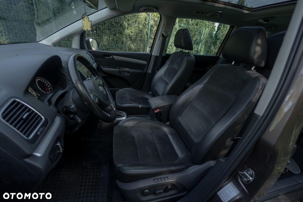 Volkswagen Sharan 2.0 TDI Highline DSG - 25
