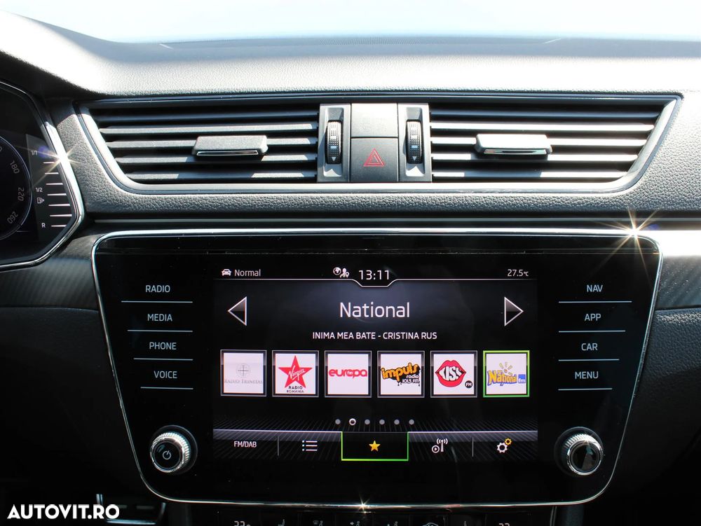 Skoda Superb Combi 2.0 TDI DSG SportLine - 18
