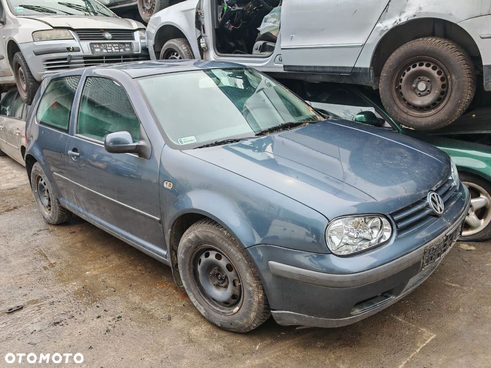 Błotnik lewy Volkswagen Golf IV - 1