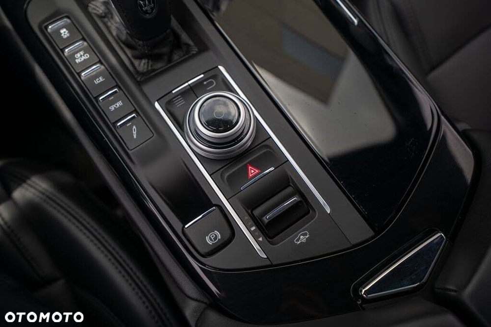 Maserati Levante S Q4 - 26