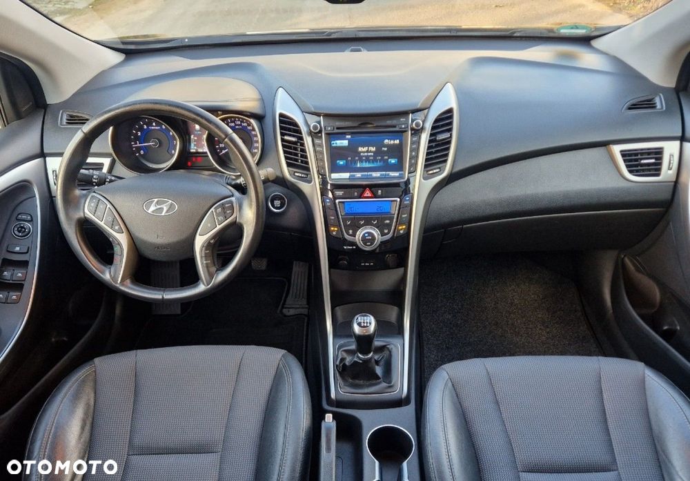 Hyundai i30 1.6 Fifa World Cup Edition - 28