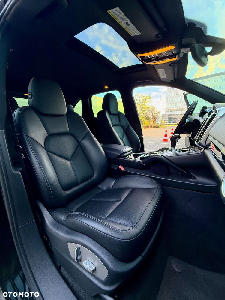 Porsche Cayenne Tiptronic S - 25