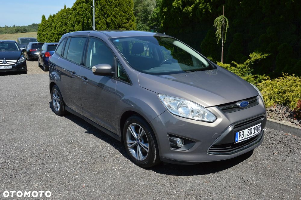 Ford Grand C-MAX - 10