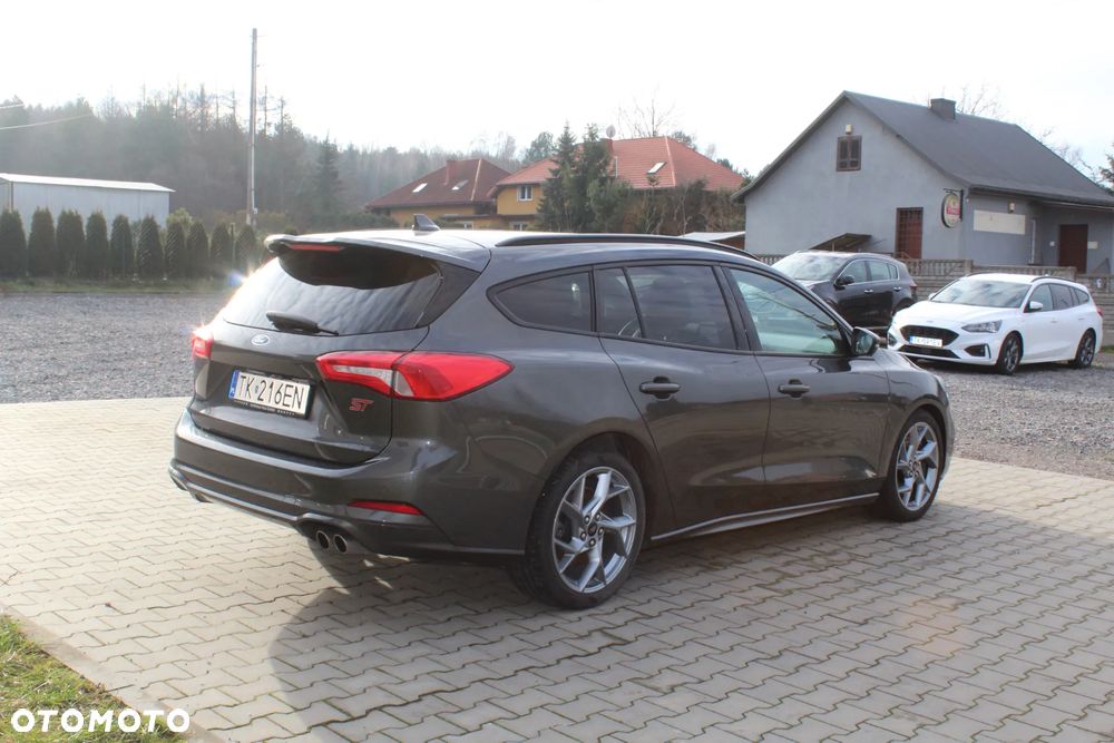 Ford Focus 2.0 EcoBlue ST - 9