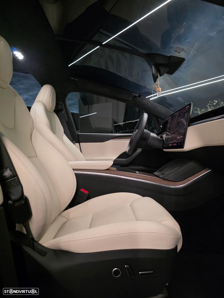 Tesla Model X Long Range AWD - 16