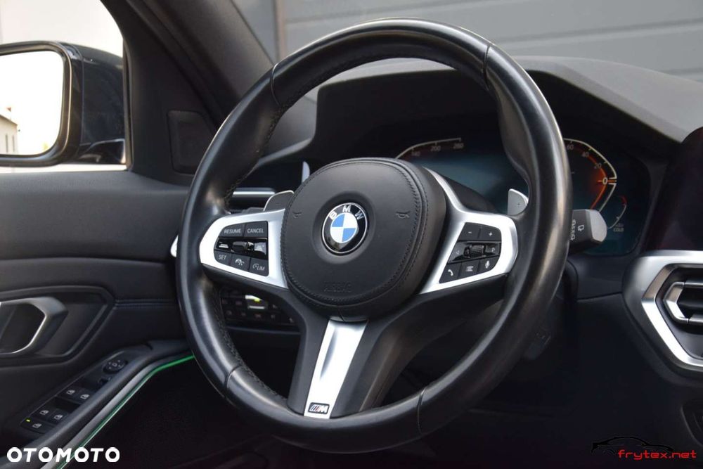BMW Seria 3 - 34