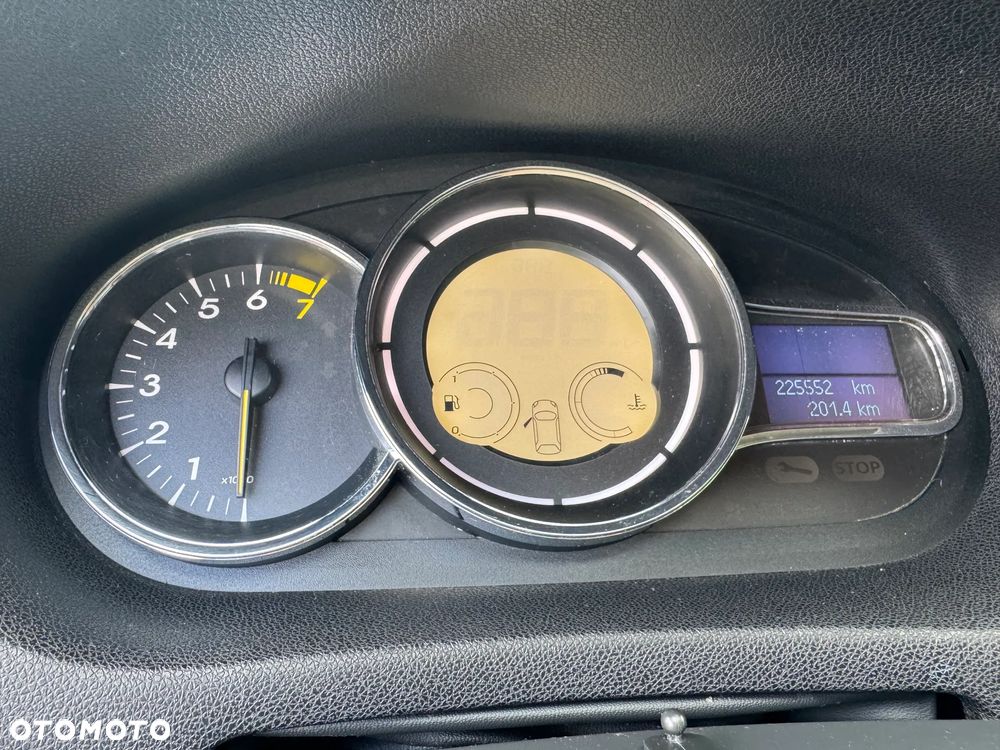 Renault Megane 1.6 16V Dynamique - 12