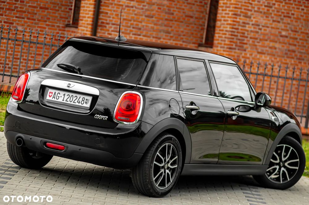 MINI Cooper Essential Trim - 20