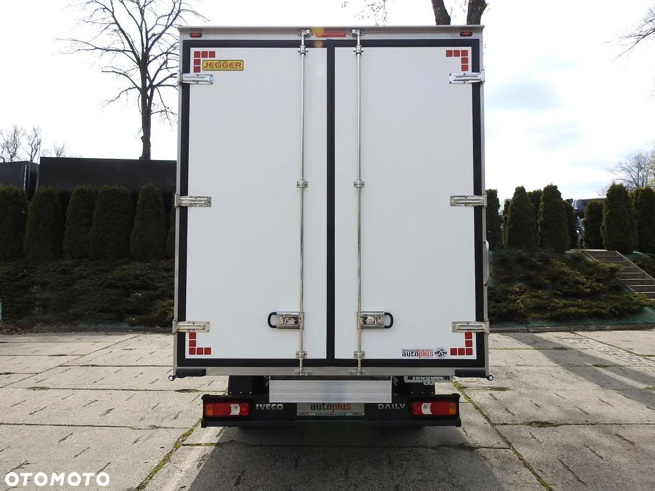 Iveco DAILY 35S16 NOWY KONTENER CHŁODNIA -10*C 8 PALET FUNKCJA GRZANIA ZASILANIE 230V TEMPOMAT KLIMATYZACJA GWARANCJA 160KM [ 557127 ] - 13
