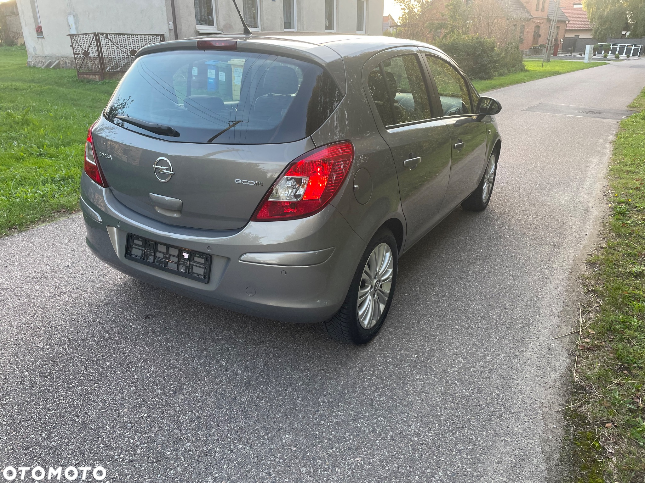 Opel Corsa 1.2 16V (ecoFLEX) Color Edition - 3