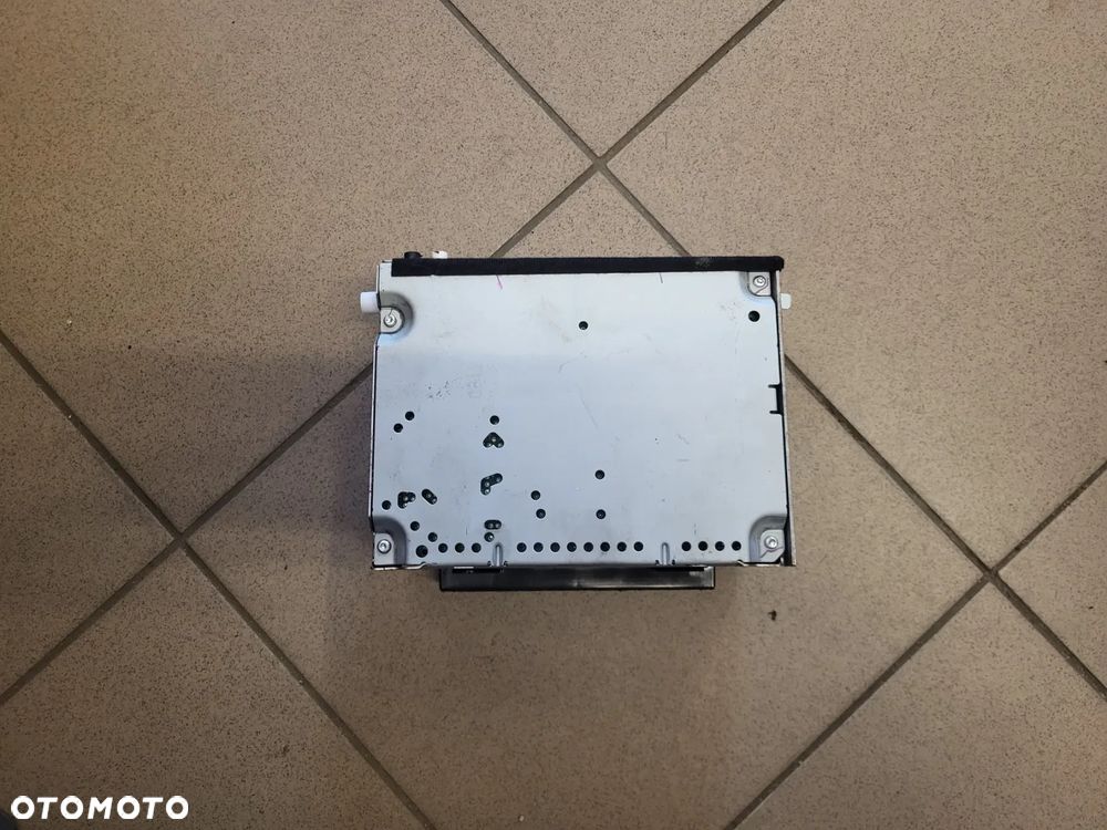 RADIO FABRYCZNE FORD FIESTA MK6 MK7 10R-048415 - 1