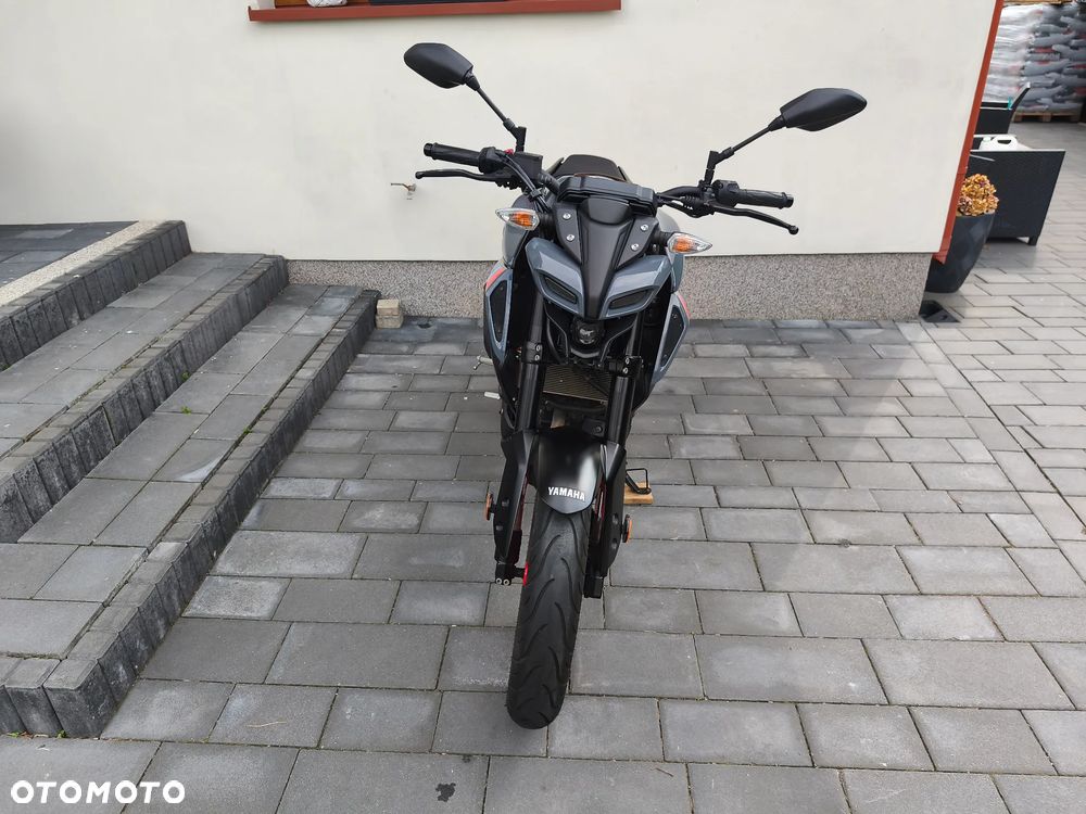 Yamaha MT - 7