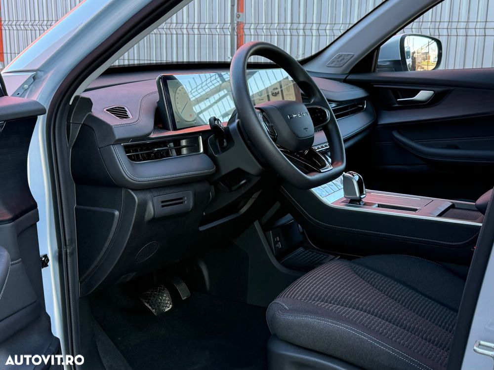 Chery Tiggo 4 1.5 TGDI DHT HEV Comfort - 24