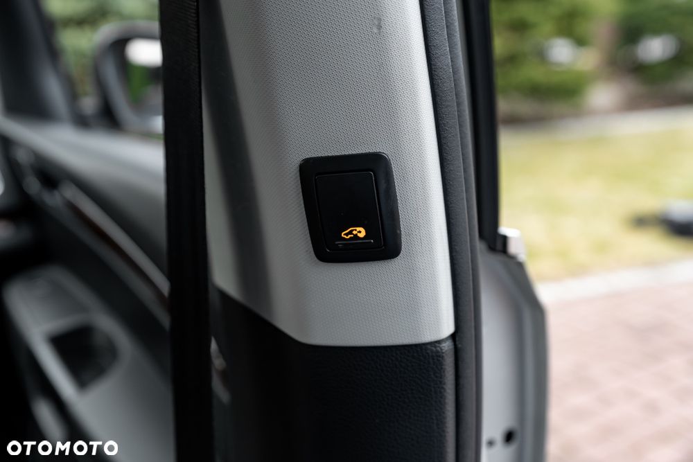 Volkswagen Sharan 2.0 TSI DSG Highline - 26