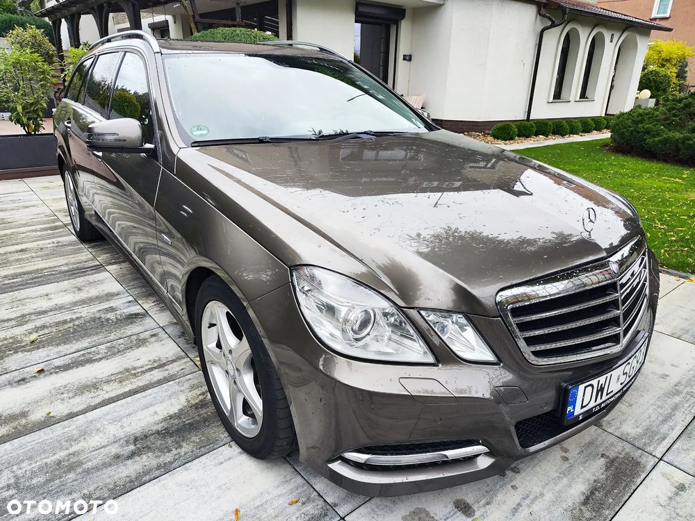 Mercedes-Benz Klasa E 350 CDI 4-Matic BlueEff Avantgarde - 3