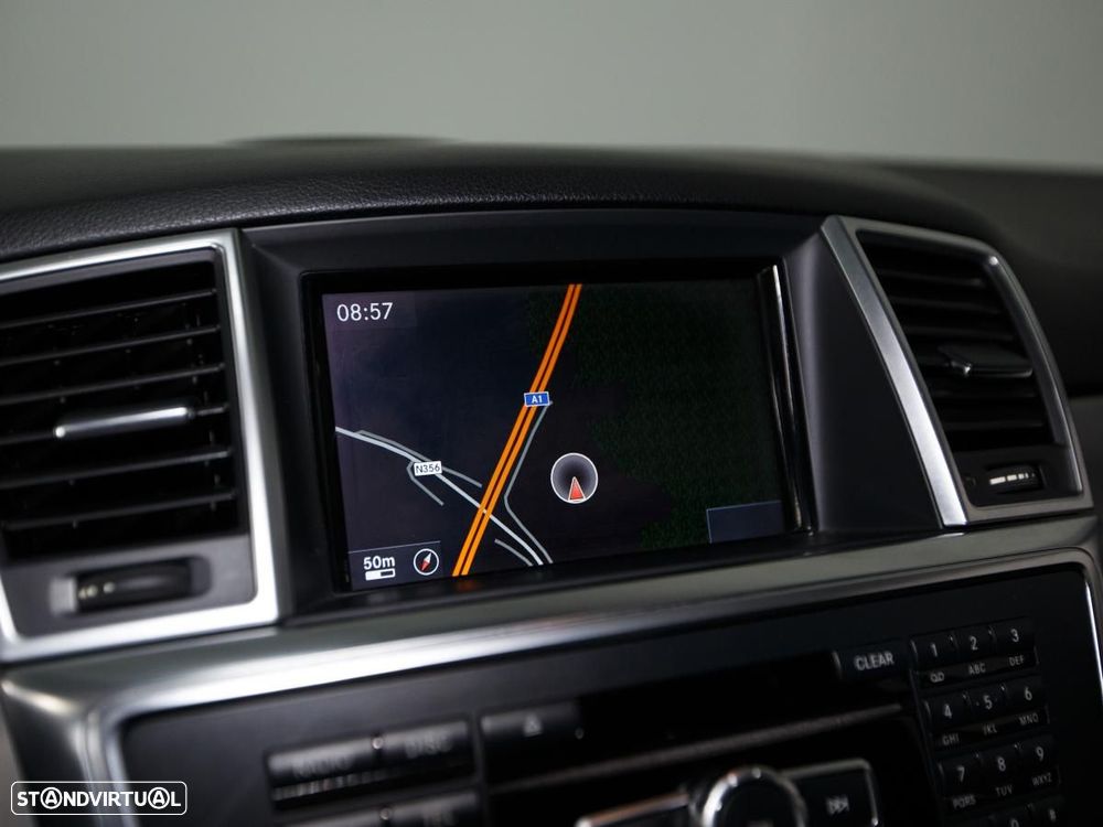 Mercedes-Benz ML 250 - 26