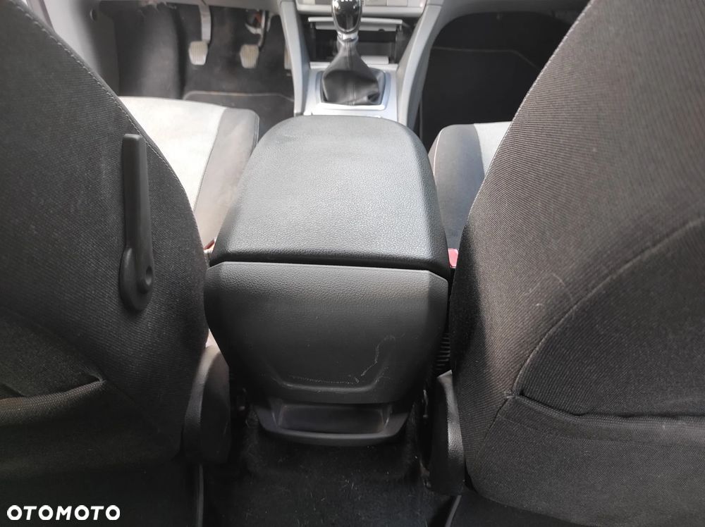 Ford Focus 2.0 Trend - 13