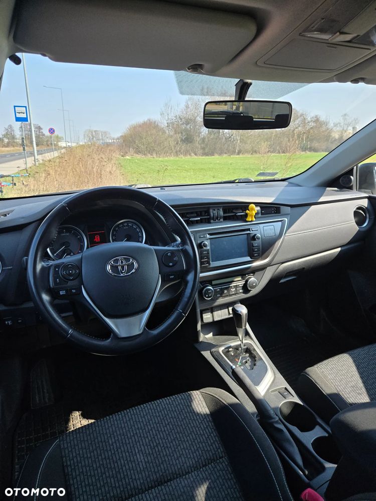 Toyota Auris 1.6 Premium Comfort MS - 8