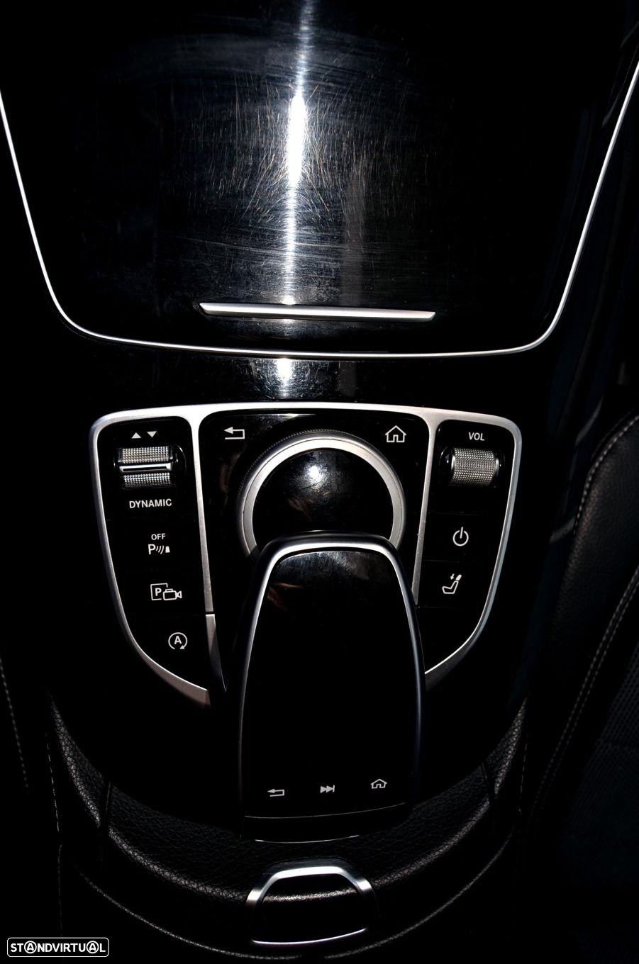 Mercedes-Benz E 220 d Avantgarde+ - 19