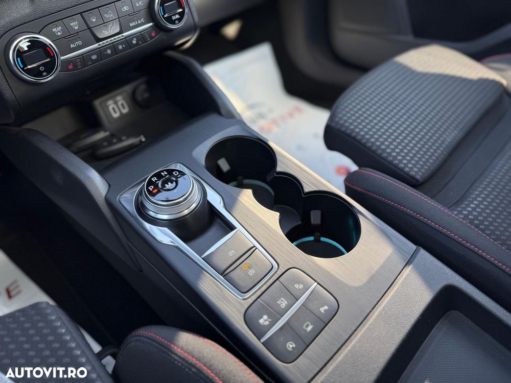 Ford Focus - 22
