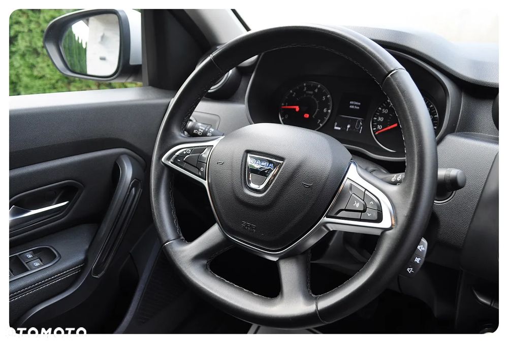 Dacia Duster 1.6 SCe Prestige - 35