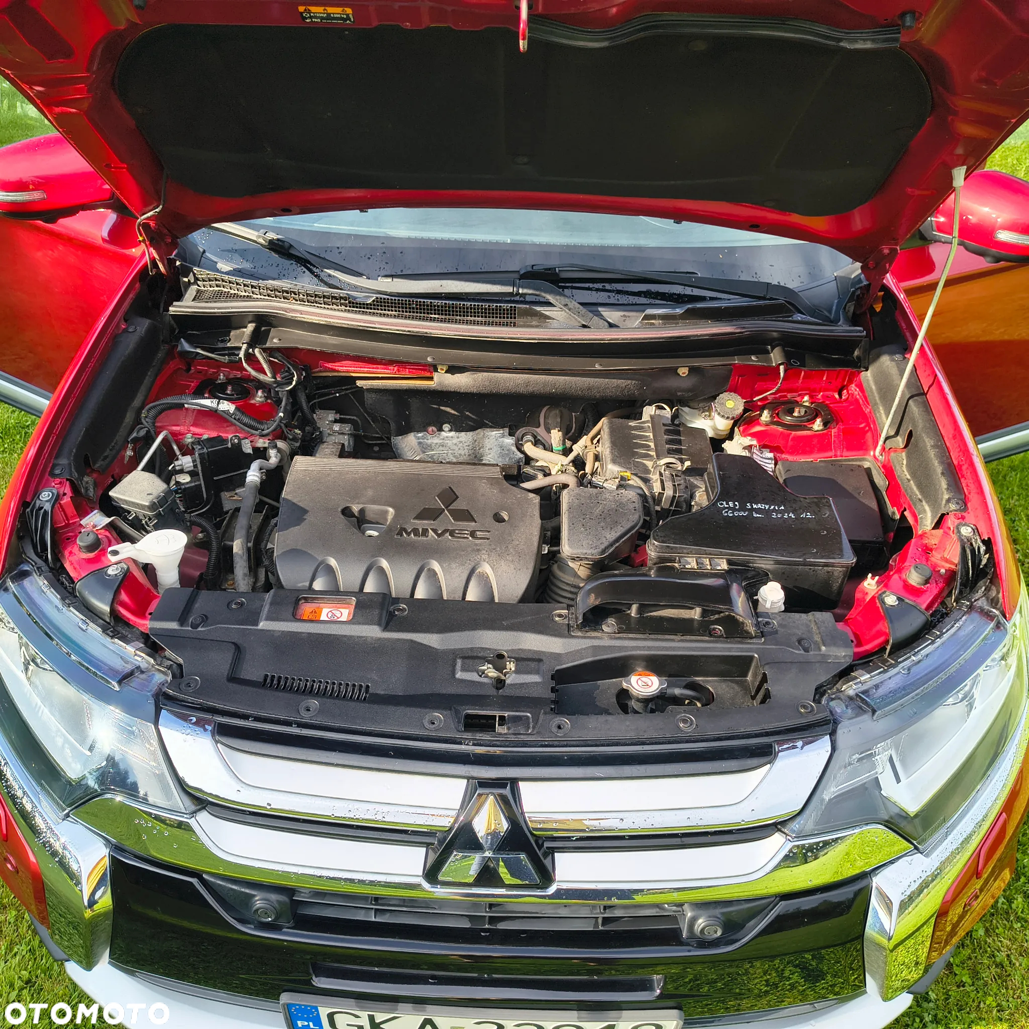 Mitsubishi Outlander 2.0 Intense + Navi 4WD CVT - 13