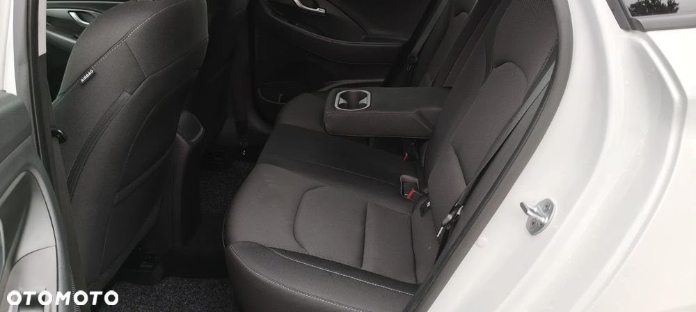 Hyundai i30 1.0 T-GDI GO Plus - 25