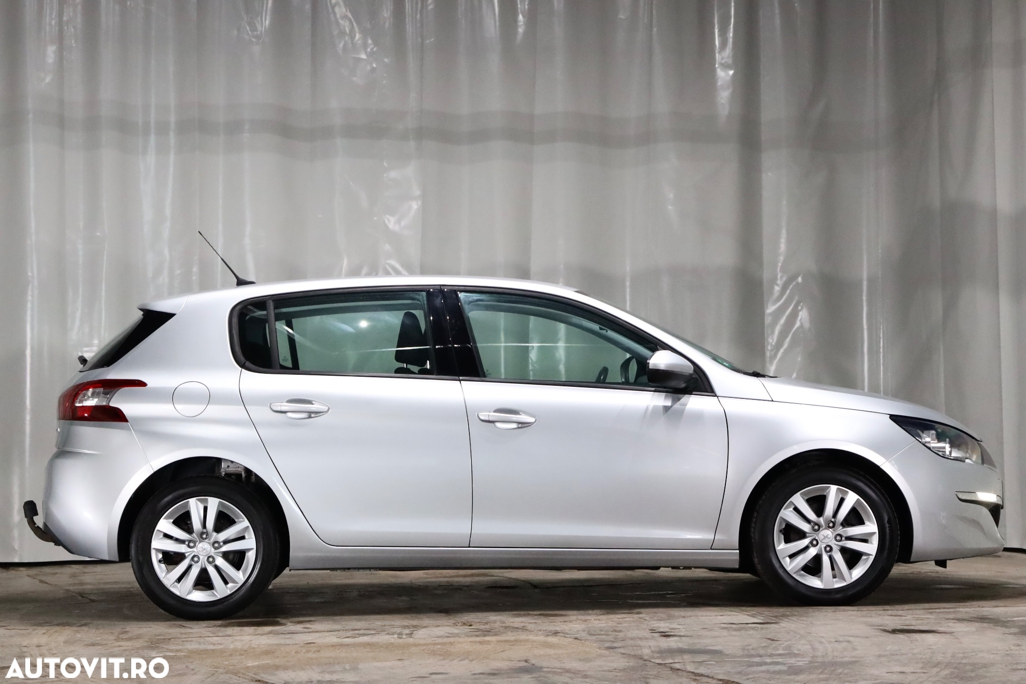 Peugeot 308 BlueHDi FAP 120 Stop & Start Active - 37
