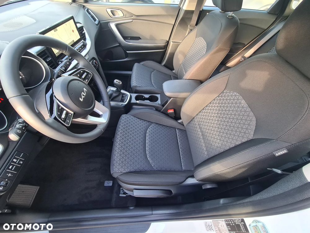 Kia Ceed 1.5 T-GDI S - 16