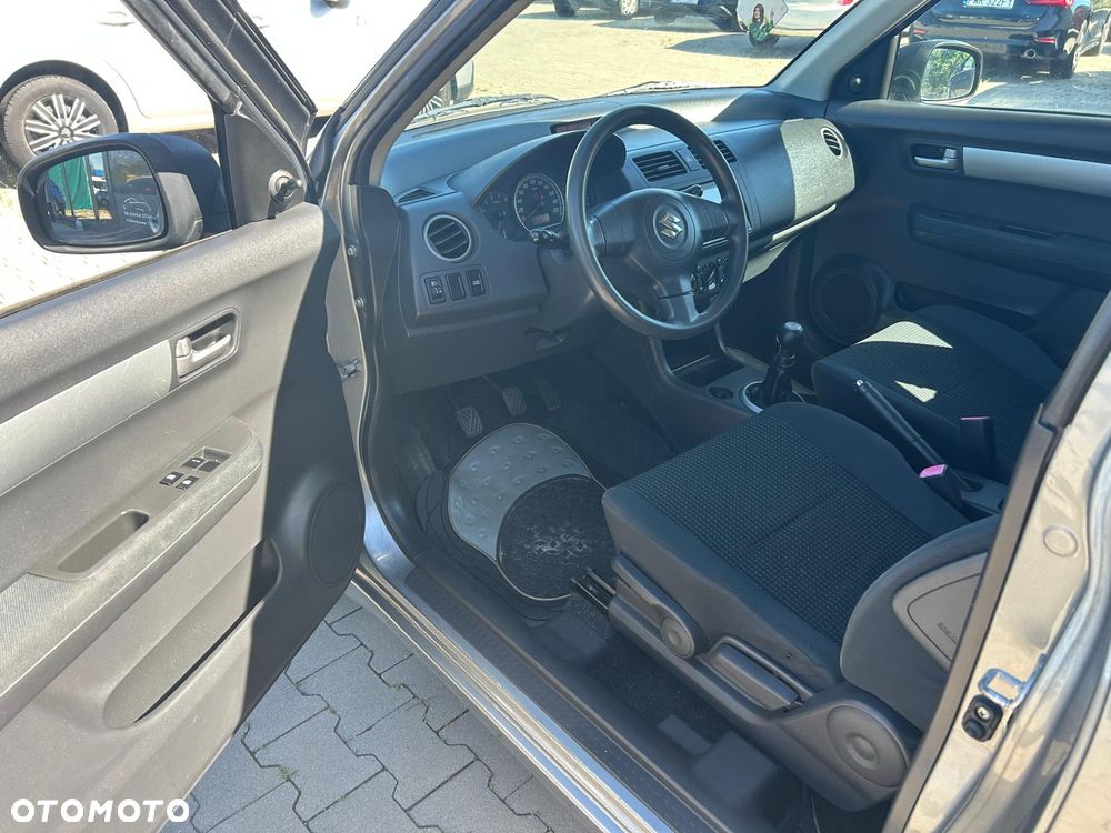 Suzuki Swift 1.3 Club - 16
