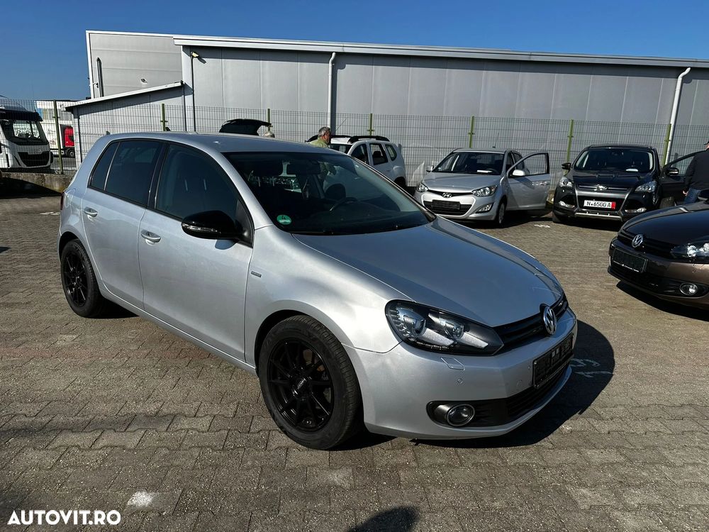 Volkswagen Golf 2.0 TDI DPF DSG MATCH - 2