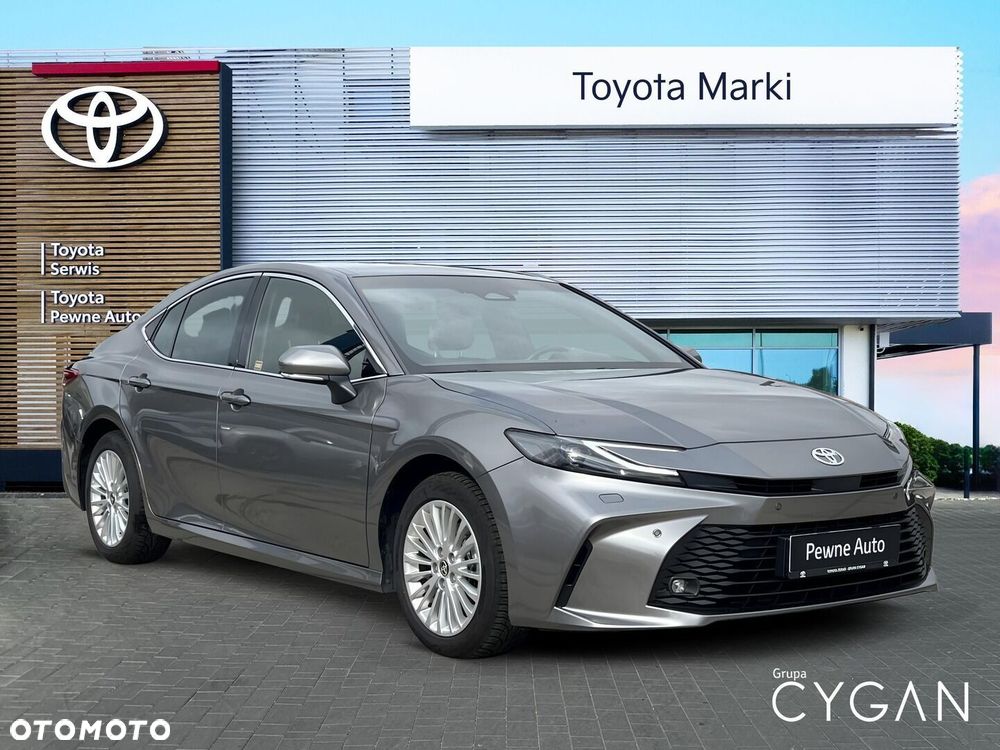 Toyota Camry - 7