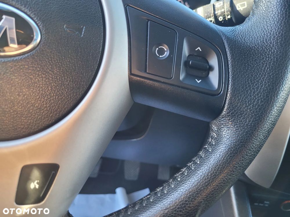 Kia Venga 1.6 CVVT Fifa World Cup Edition - 30