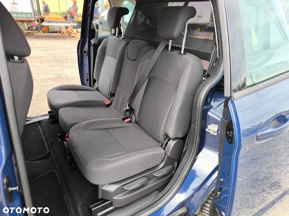 Ford C-MAX - 12