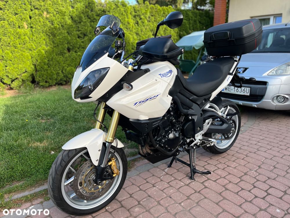 Triumph Tiger - 32