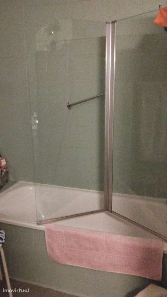 Quarto - localizado em Leiria - Grande imagem: 4/8