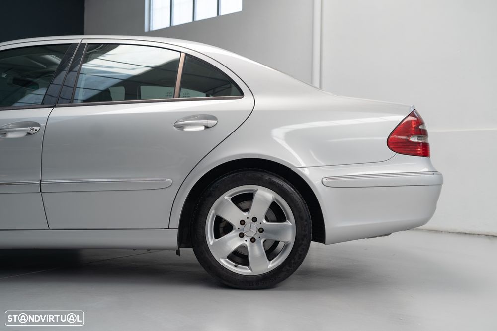 Mercedes-Benz E 270 - 21