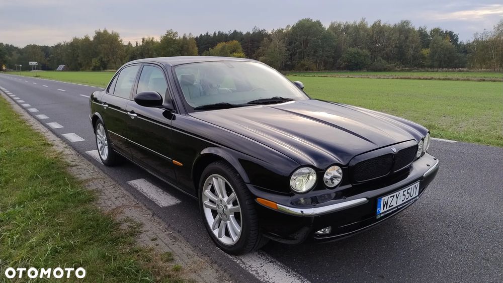 Jaguar XJ - 13
