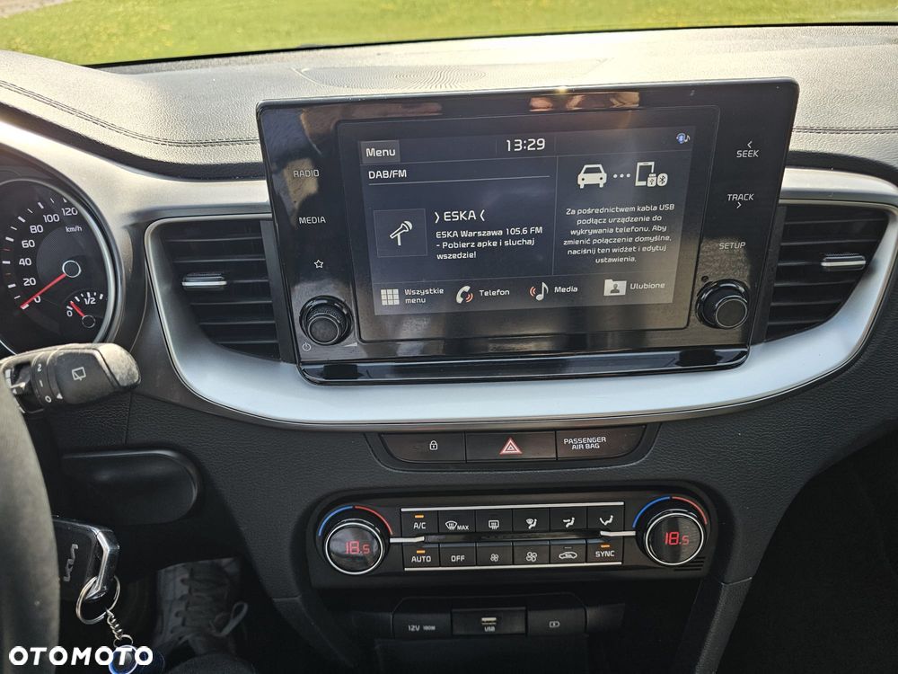 Kia XCeed 1.5 T-GDI M - 13