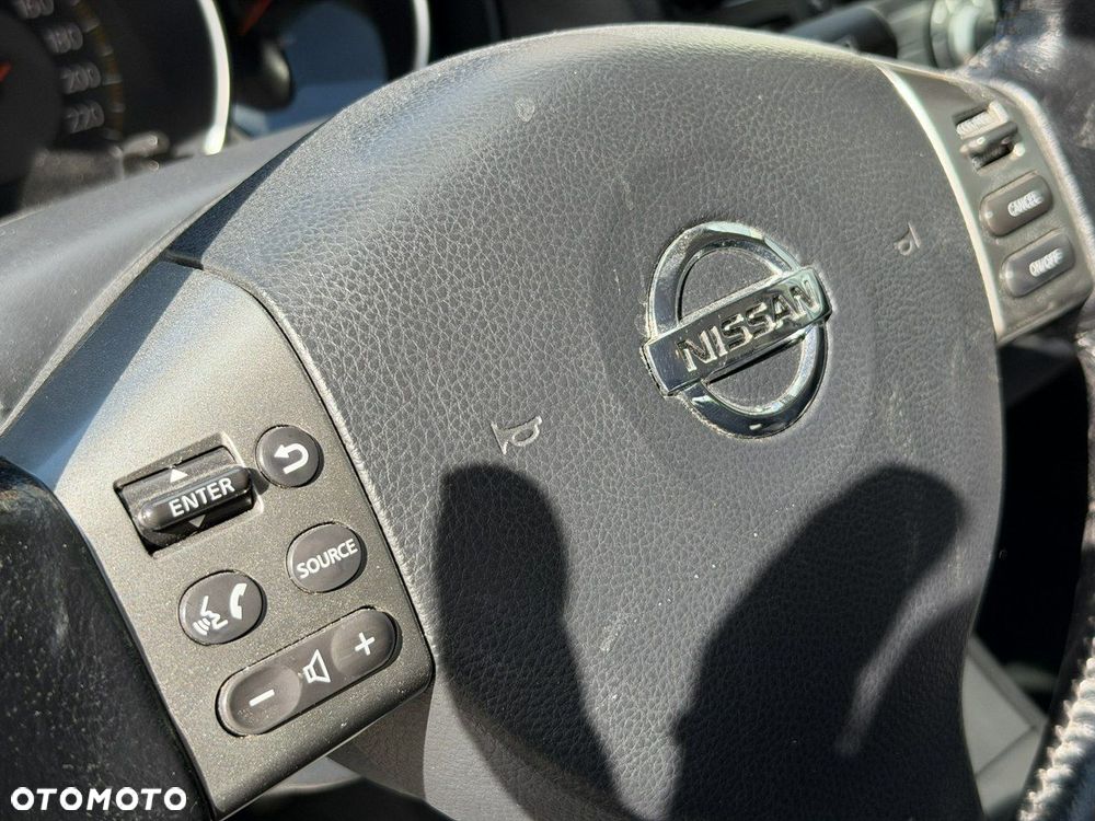 Nissan Tiida - 10